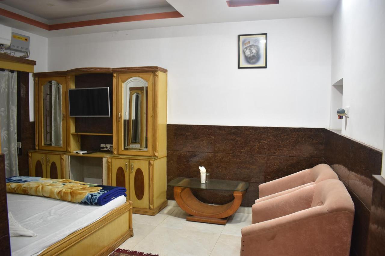 Hotel Suraj Balasore Екстер'єр фото